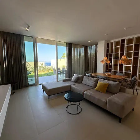 Queens Luxury 127 B Villa *